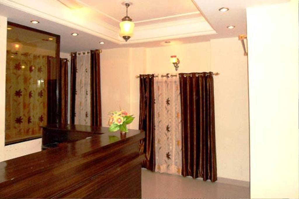 Hotel Malak Mahal Palace ชัยปุระ ภายนอก รูปภาพ