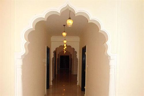 Hotel Malak Mahal Palace ชัยปุระ ภายนอก รูปภาพ